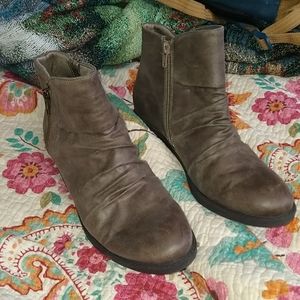 Woman boots